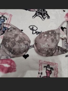 PINK Victoria's Secre Stars T-Shirt Bra
